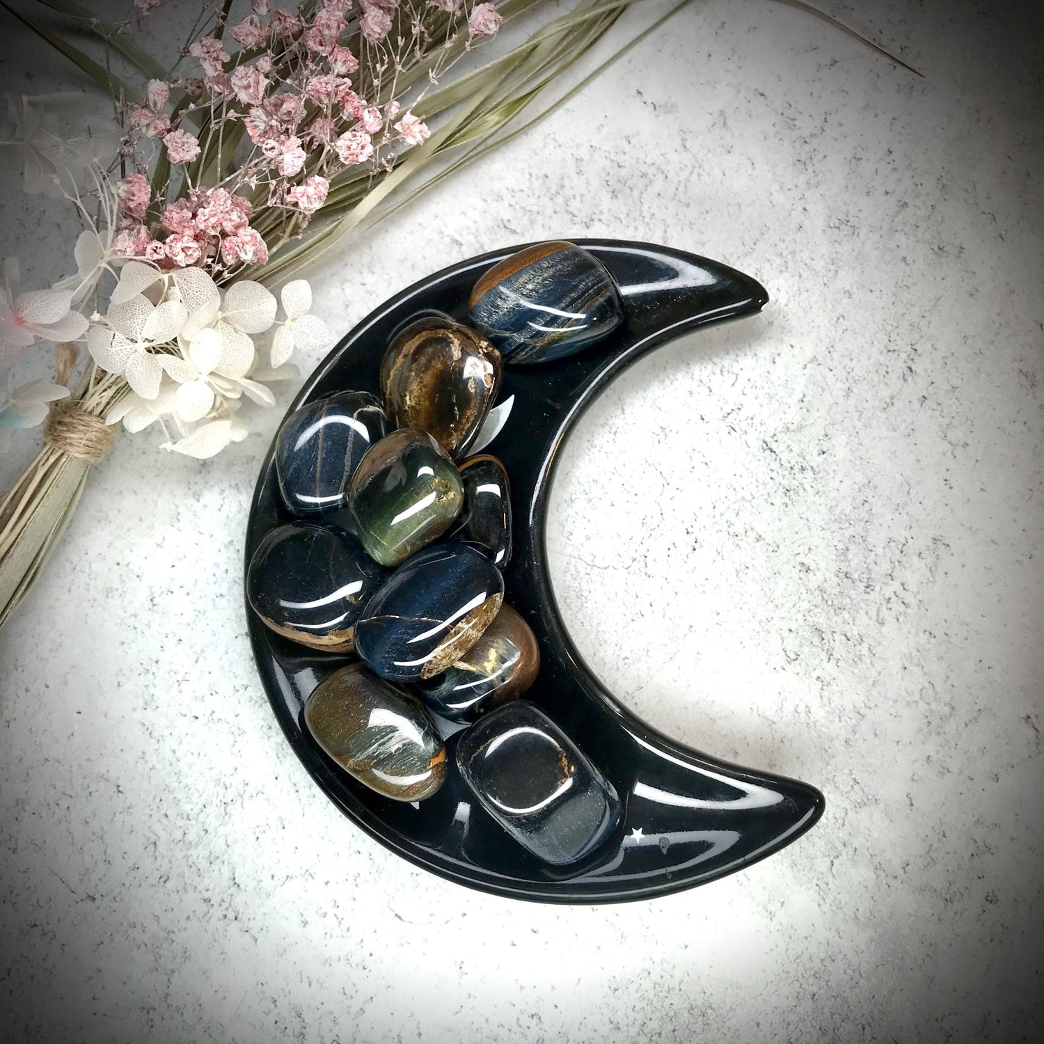 Blue Tigers eye image 0