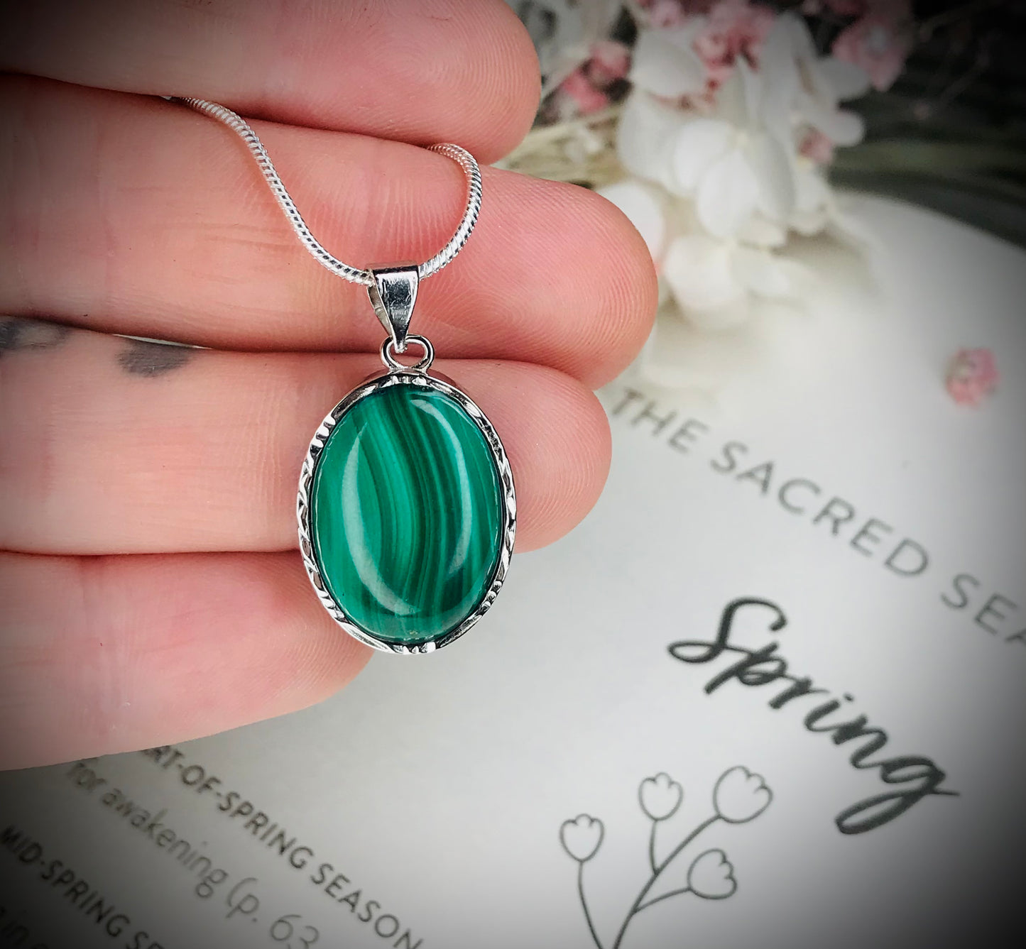 Malachite oval pendant Copy image 1