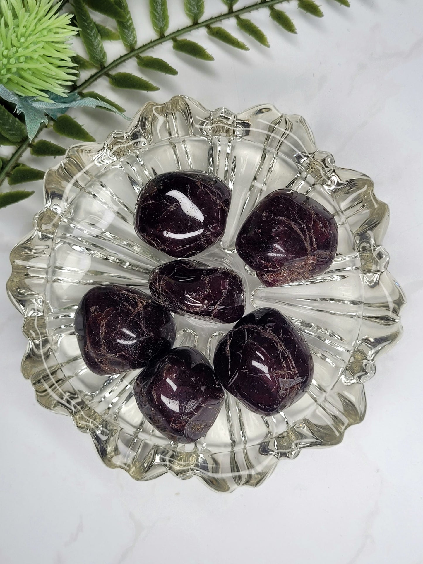 Garnet Tumble stone image 0