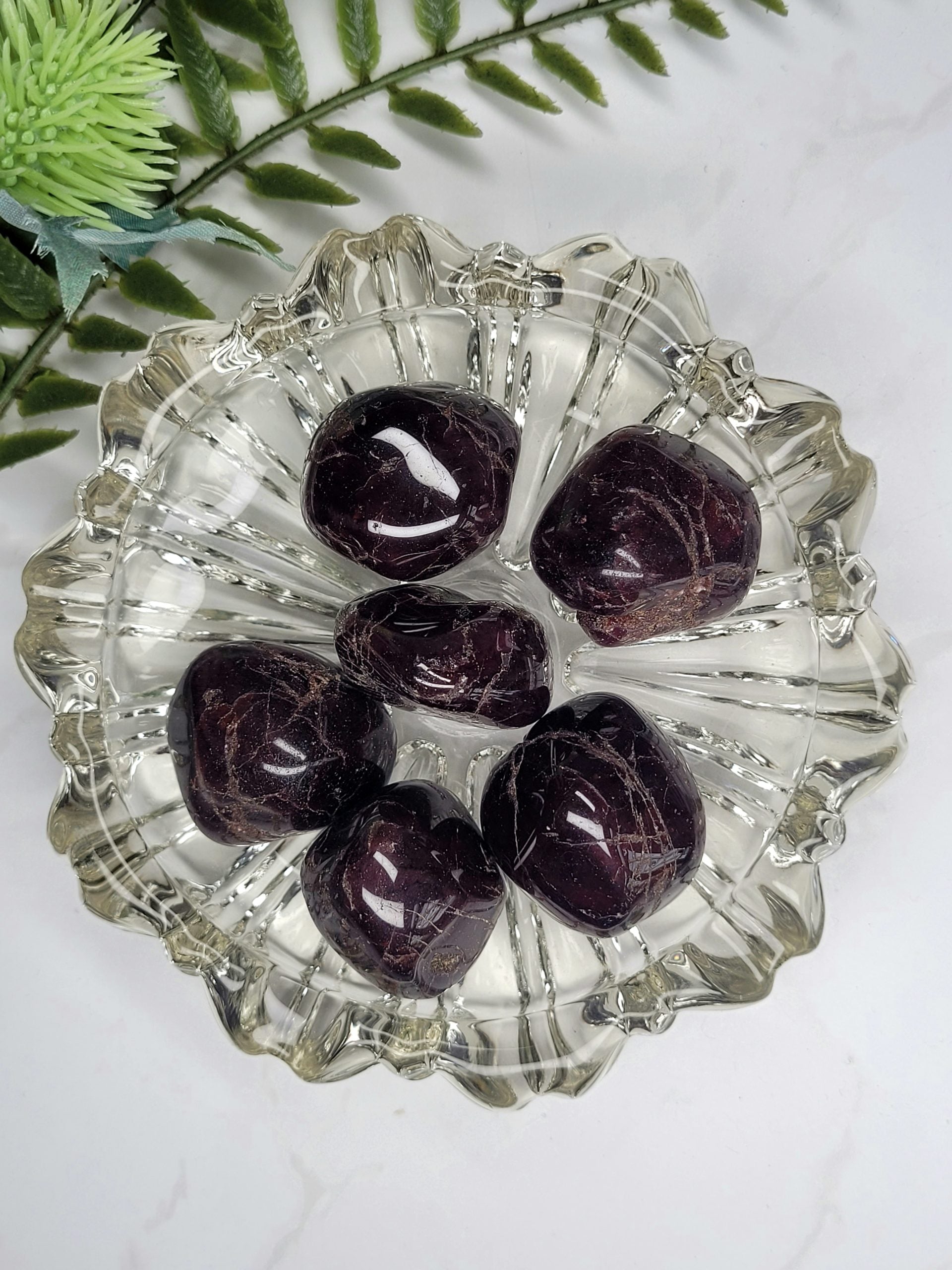 Garnet Tumble stone image 0