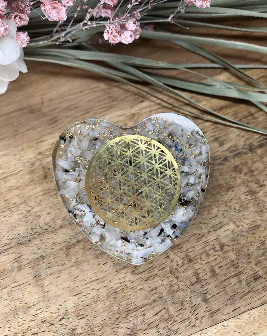 Orgonite Heart-Moonstone 5cm image 0