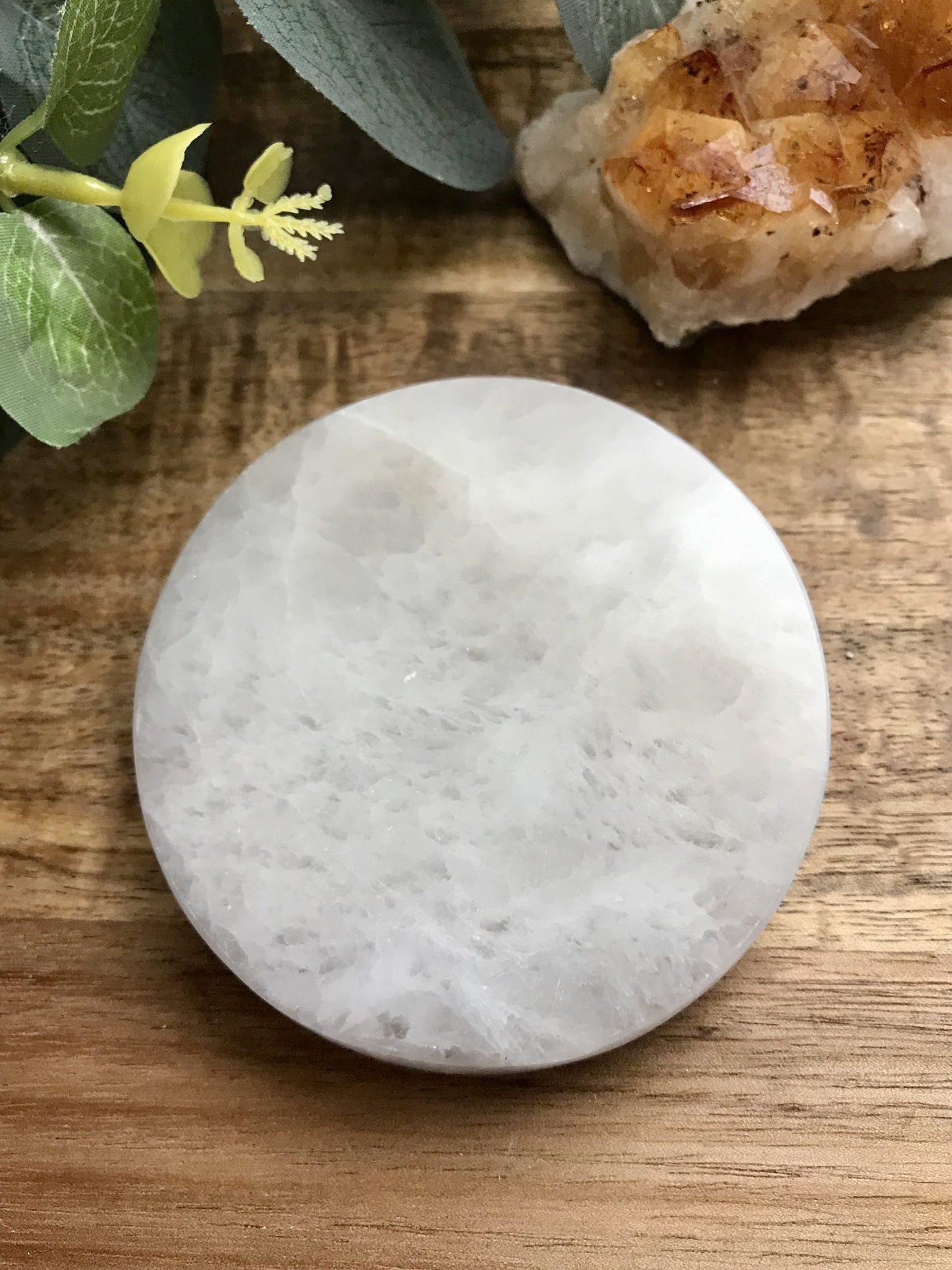 Selenite charging plate-7cm image 0